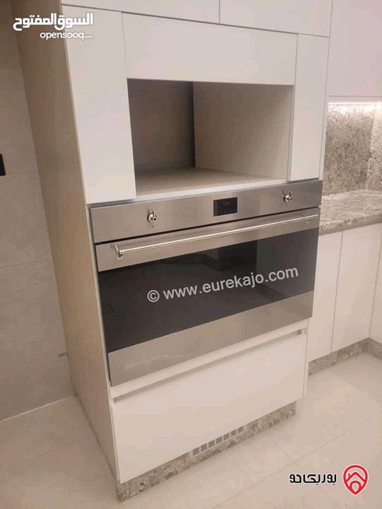 شقة فاخرة مساحة 240م جديدة لم تسكن للايجار في عمان - خلدا 