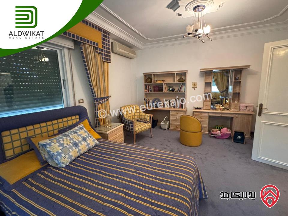 فيلا مفروشة مستقلة للبيع في عمان - ديرغبار مساحة الارض 1000 م مساحة البناء 1050 م