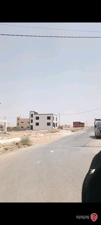 قطعة أرض سكنية مساحة 866م للبيع في عمان - الذهيبة الغربية شارع ال100 بالقرب من جامعة الإسراء 