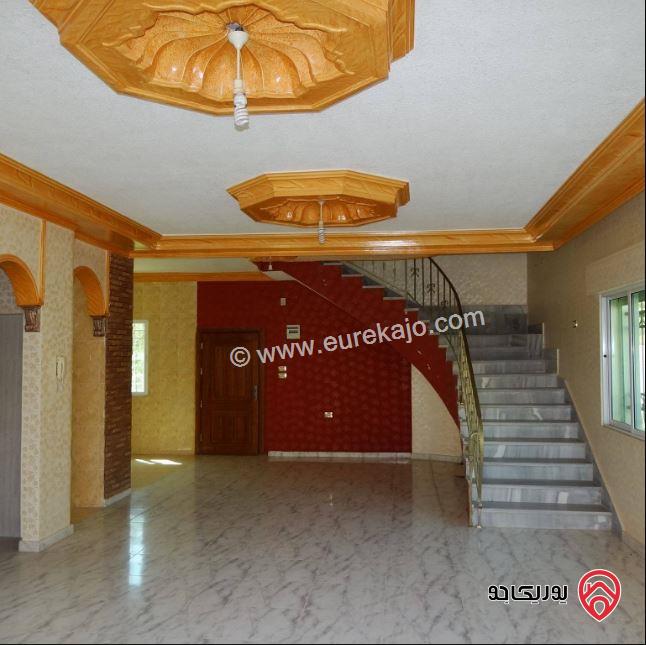 فيلا جديدة 3 طوابق على أرض 350م للبيع في عمان - طبربور