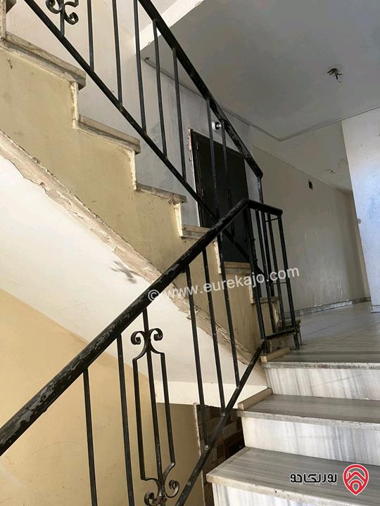 شقة مساحة 100م طابق أول للبيع في عمان - ماركا الجنوبية