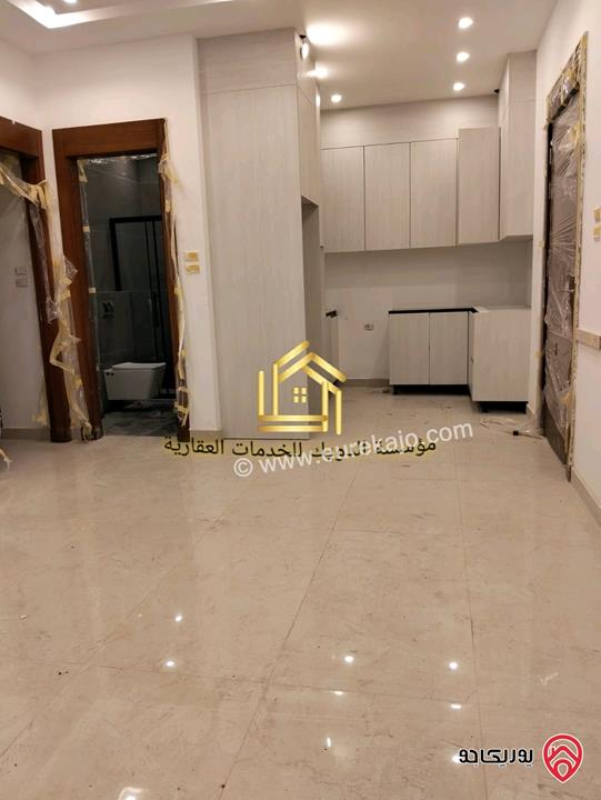شقة جديدة لم تسكن مساحة 100م طابق ثاني للايجار في عمان - عبدون