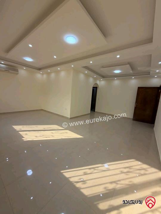 شقة طابق أول مساحة 180م للبيع في عمان - خلدا 