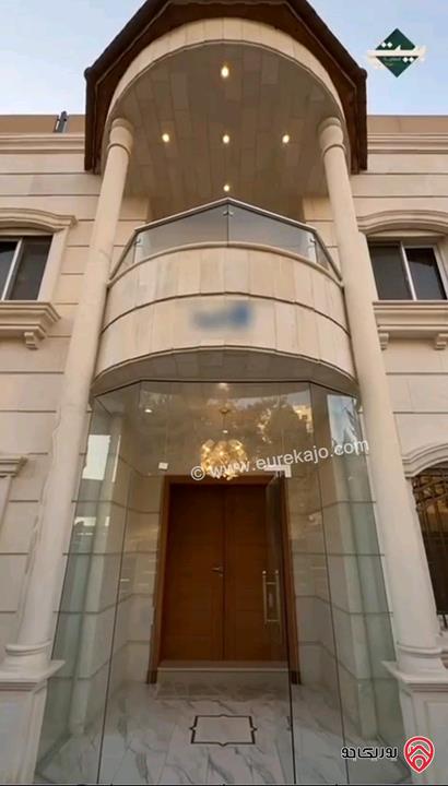 فيلا حديثة مساحة 720م على أرض 250م للبيع في عمان - دابوق 