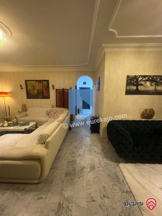 شقة طابق ثالث 140م تشطيب سوبر ديلوكس للبيع في عمان - أم السماق