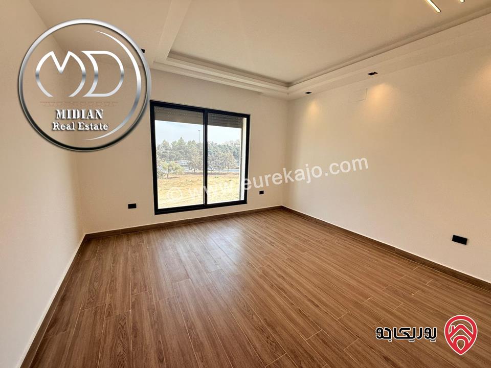 شقق للبيع في عمان - ضاحية النخيل مساحات 250م 4 نوم تشطيبات و ديكورات عصرية فاخرة جديدة لم تسكن