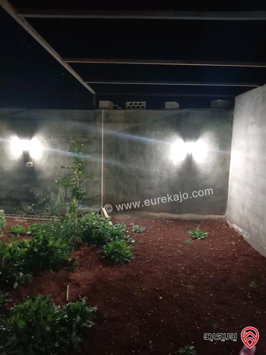 بيت مساحة 95م على أرض 500م للبيع في المفرق الغدير الاخضر