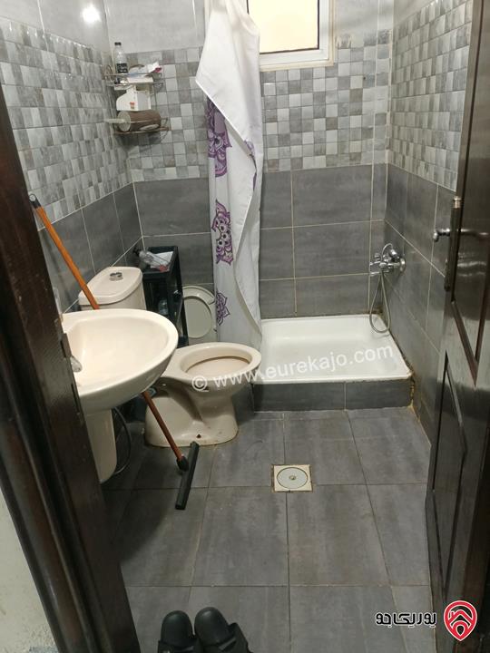 شقة مفروشة أرضية مساحة 65م للايجار في اربد 