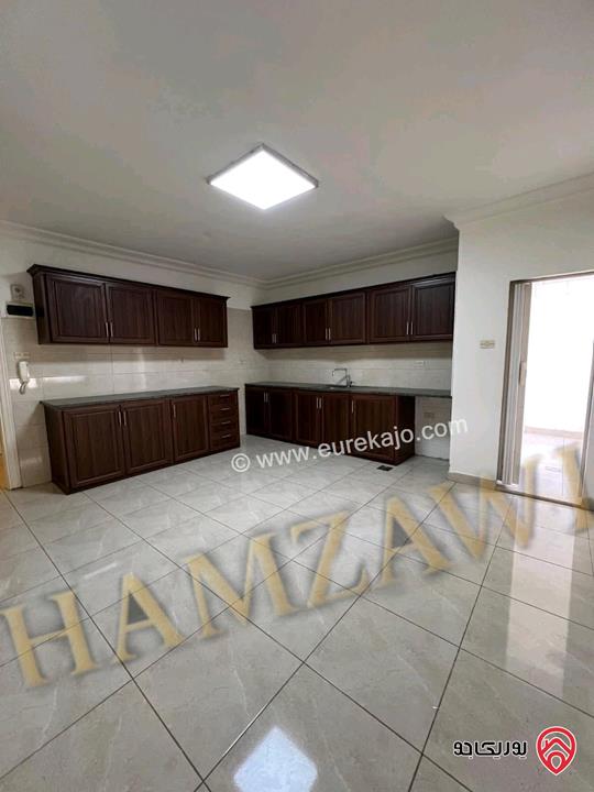 شقة فارغة طابق ثاني مساحة 190م للايجار في عمان - الدوار السابع 