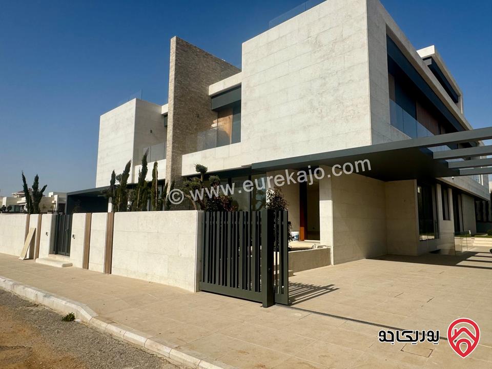 فيلا عدد 2 متلاصقتان مساحة البناء 885م على أرض 500م لكل فيلا للبيع في عمان - رجم عميش بإطلالة جميلة