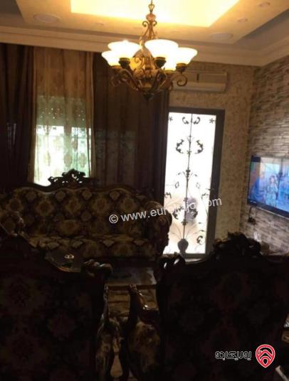 شقة مساحة 155م طابق أول للبيع في جبل الحسين 
