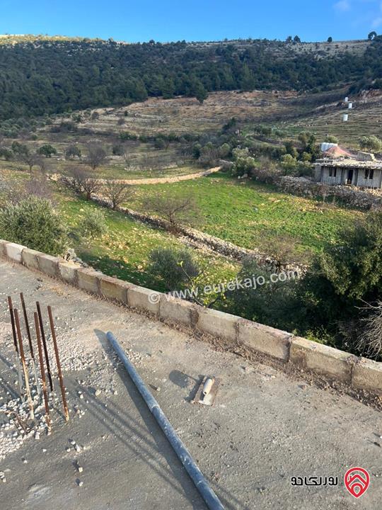 ارض مساحة 1 دونم و 982م للبيع في عجلون عنجرة سرابيس