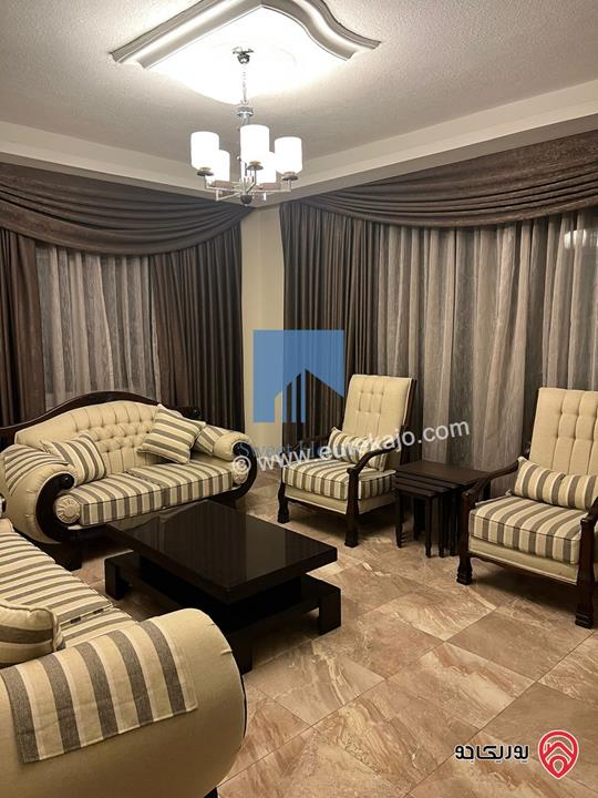 شقة مفروشة فاخرة للبيع في عمان - أم السماق قرب دوار النعيمات طابق ثالث 110م مع روف 110م تشطيب سوبر ديلوكس