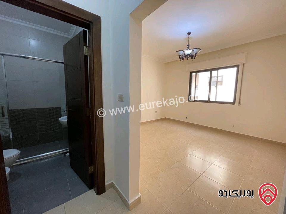 شقة مساحة 135م طابق ثاني للبيع في عمان - ضاحية الرشيد 