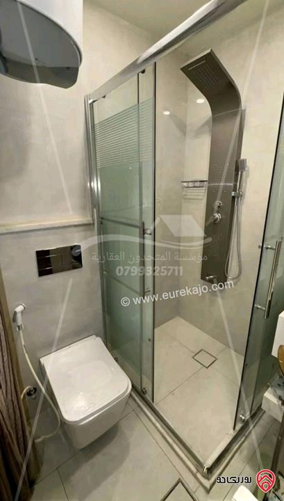 شقة شبه ارضية 90م مع ترس 120م ومدخل خاص فارغة للايجار في عمان - الجندويل