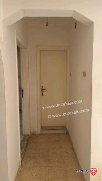 شقة ديلوكس مساحة 122م للبيع في الزرقاء - جبل طارق 