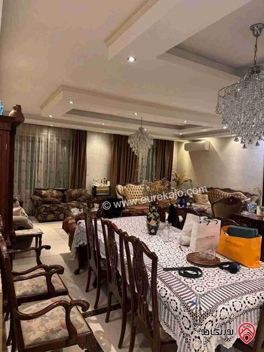 شقة طابق ثاني مساحة 210م للبيع  في عمان - حي الصحابه رجم عميش