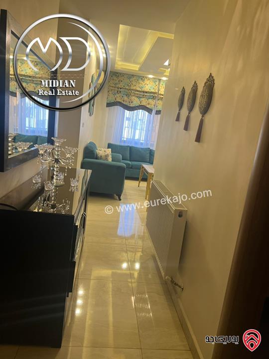 شقة للبيع في عمان - ضاحية النخيل مساحة 145م طابق ثاني تشطيبات وديكورات سوبر ديلوكس بسعر مميز جداً