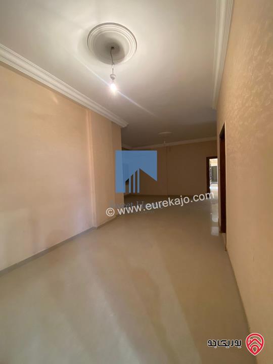 شقة مميزة طابق ارضي معلق 140م تشطيب سوبر ديلوكس للبيع في عمان - خلدا