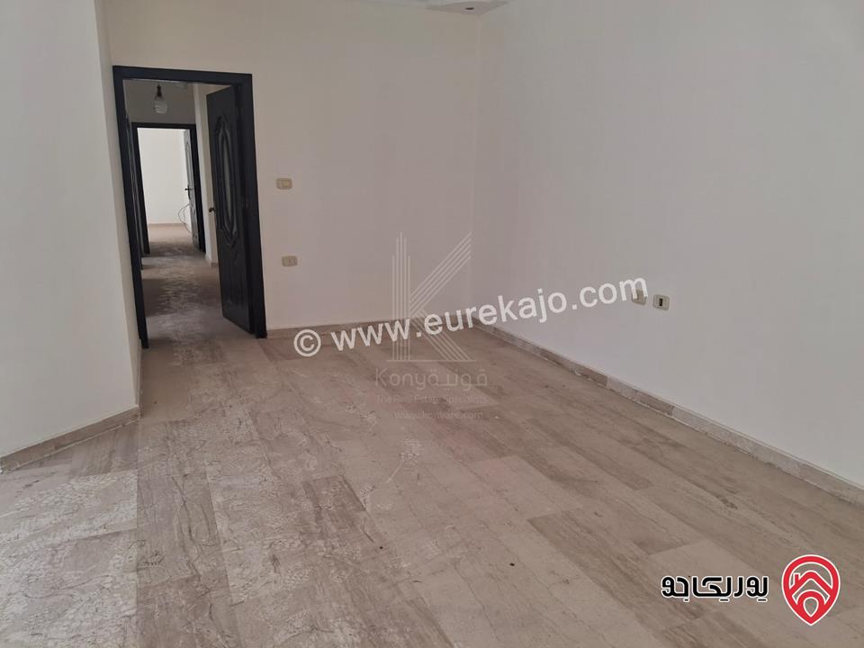 شقة مميزة طابق ثالث مساحة 220م  للايجار في عمان - الجاردنز