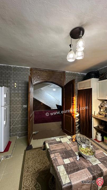 مزرعة مساحة الأرض 3 دونم و 418م وبيت مساحة 200م للبيع من المالك مباشرة بدون وسطاء لمحبي الهدوء والراحة في المفرق