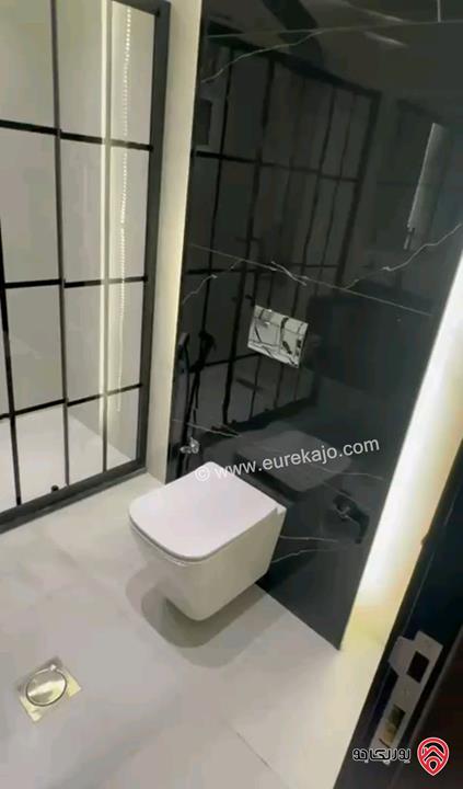 شقة ارضية فخمة مساحة 194م للبيع سوبر ديلوكس في عمان - الرابية بسعر مميز 