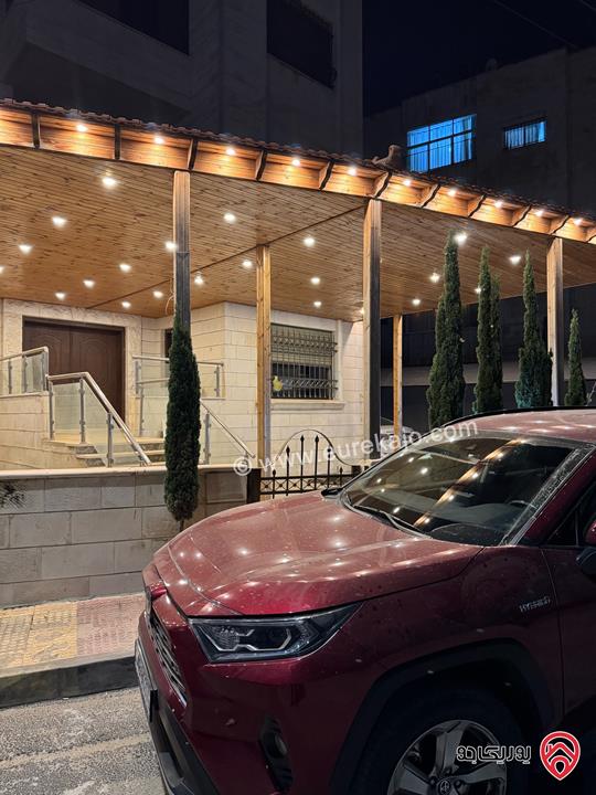 شقة ارضية مساحة 189م داخلي و 100م خارجي للإيجار في عمان - مرج الحمام 