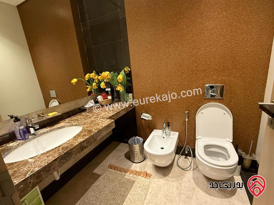 فيلا فاخرة مساحة 560م على ارض 500م للايجار في عمان - دابوق من المالك مباشرة