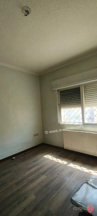 شقة طابق ثالث مساحة 173م للبيع في عمان -  عرجان  موقع مميز   