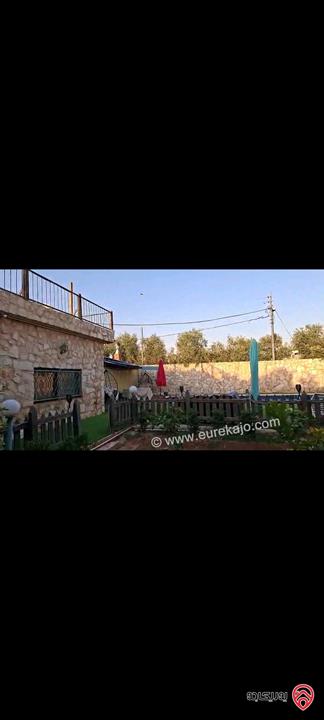 مزرعة مساحة الأرض 574م والبناء 100م مع مسبح للبيع في الجوفة غور الكفرين