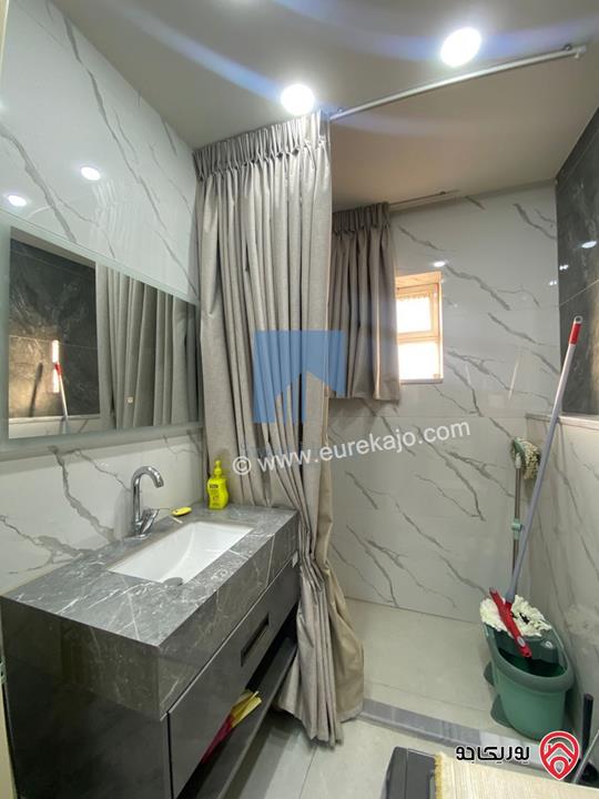 شقة أرضية مفروشة مساحة 100م مع ترس 50م للبيع في عمان - عبدون الشمالي