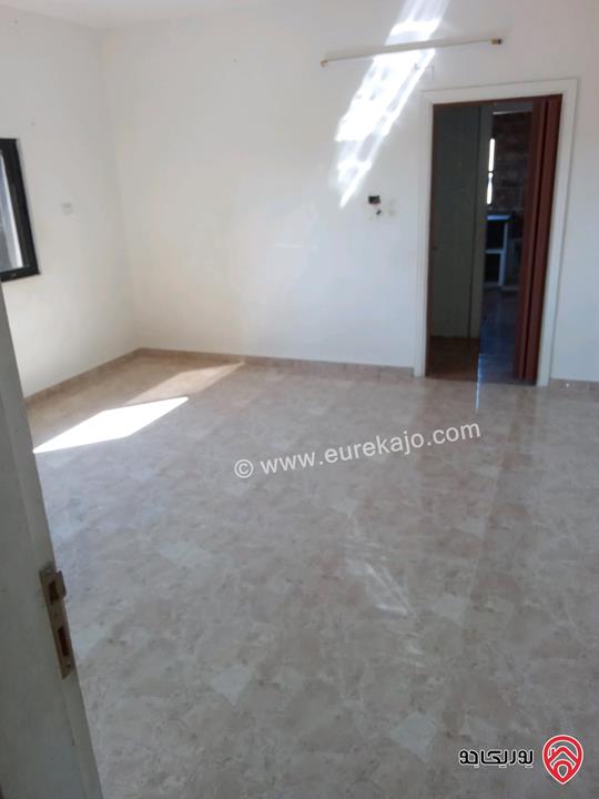 شقة مساحة 70م طابق ثاني للايجار في اربد - حوارة