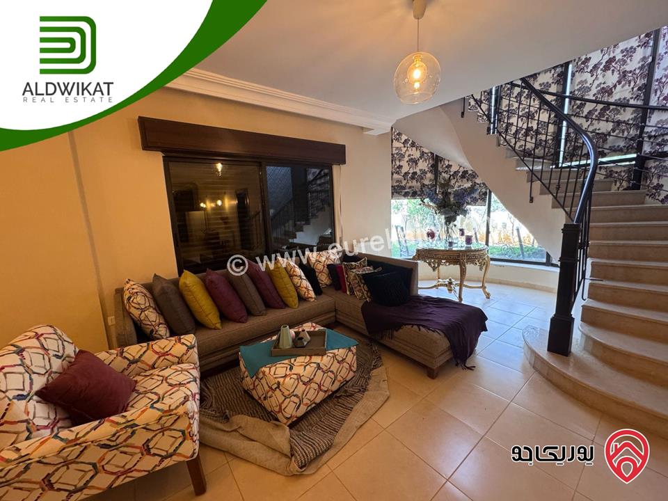 فيلا مستقلة للبيع في عمان - دابوق/ الفردوس مساحة البناء 940م ومساحة الارض 850م ومساحة الحديقة 400م والترس 50م