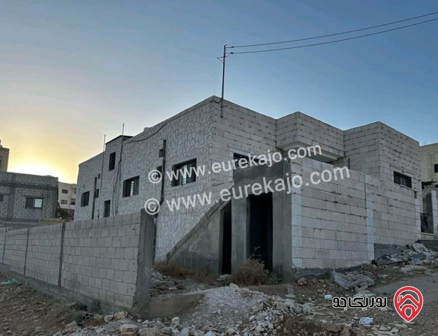 منزل مستقل مساحة 220م على ارض مساحة 500م للبيع في الزرقاء - بيرين