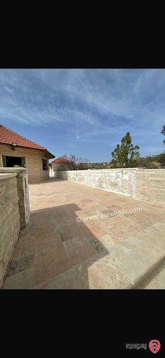 مزرعة مساحة الأرض 10 دونم والبناء 500م للبيع في عمان - منطقة وادي السير البصة ام الخنازير 