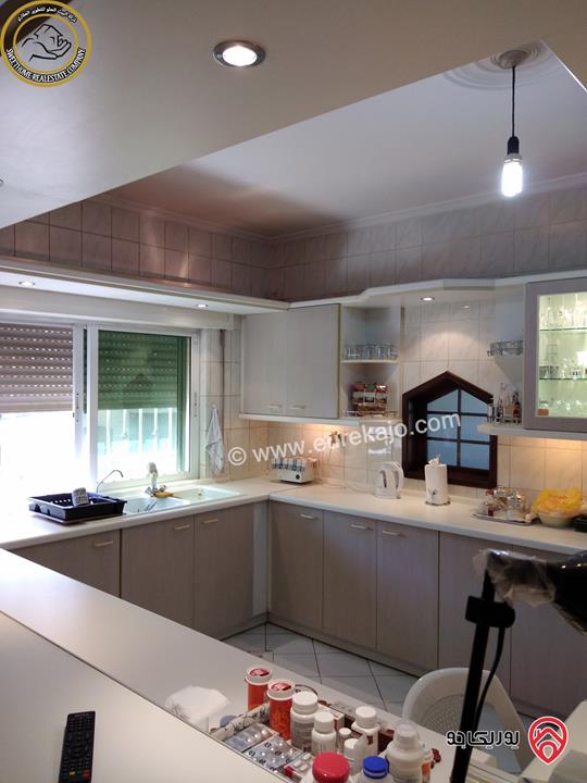 شقة مميزة للبيع في عمان - أم السماق الشمالي قرب شارع مكة وخلف أبراج الحجاز طابق ثاني 190م بسعر مغري