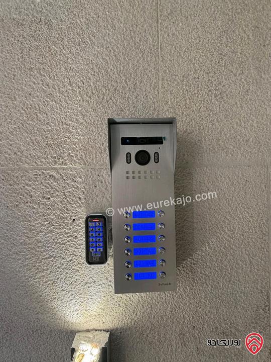 شقة ارضية فخمة مساحة 145م داخلي و 70م خارجي للبيع في عمان - الجاردنز