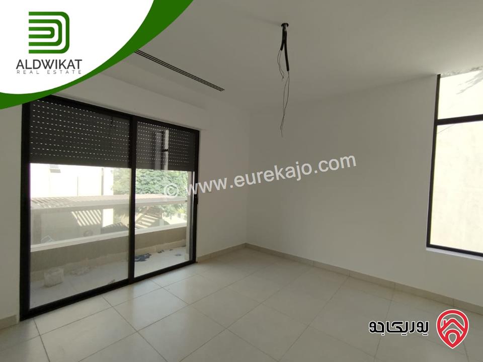 فيلا مستقلة مساحة البناء 530م ومساحة الارض 520م ومساحة الحديقة 200م للبيع في ماحص على حد بدر الجديدة