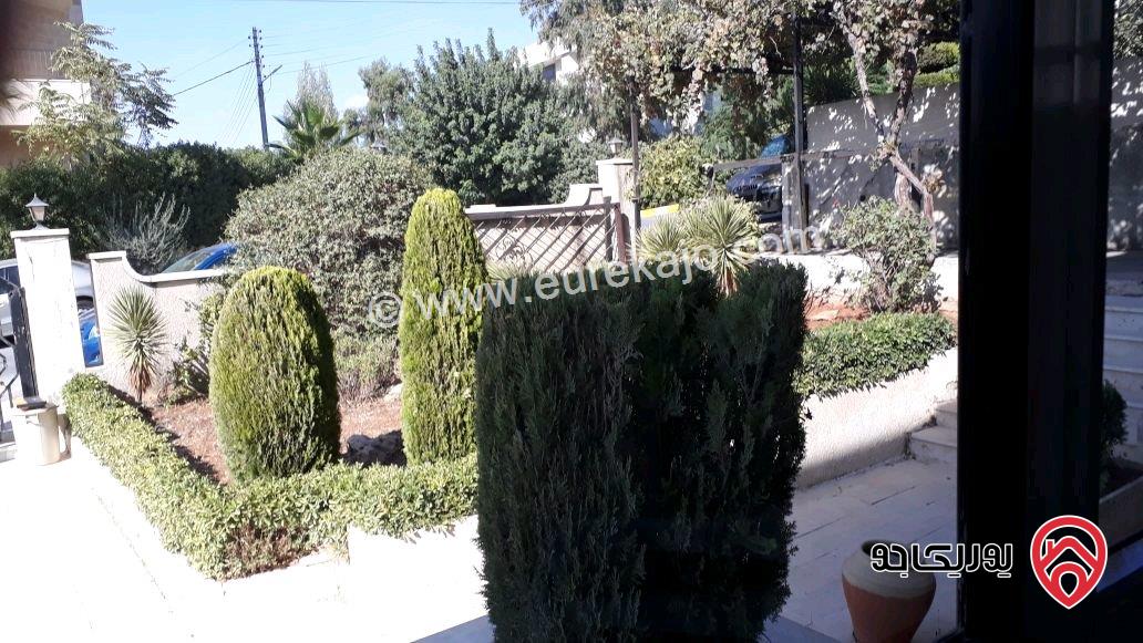 فيلا مكونة من 3 طوابق على ارض 1 دونم للبيع في عمان - خلدا