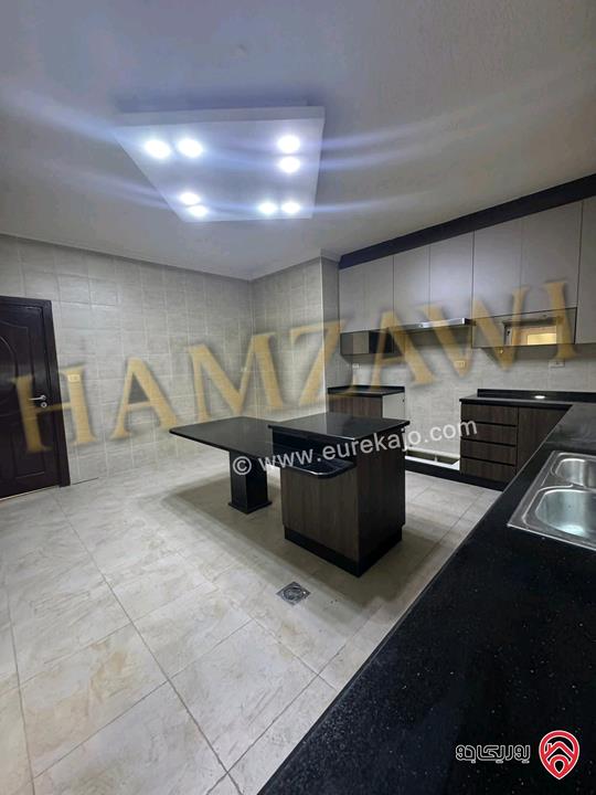 شقة فاخرة مساحة 193م طابق ثاني للايجار في عمان - الدوار السابع 