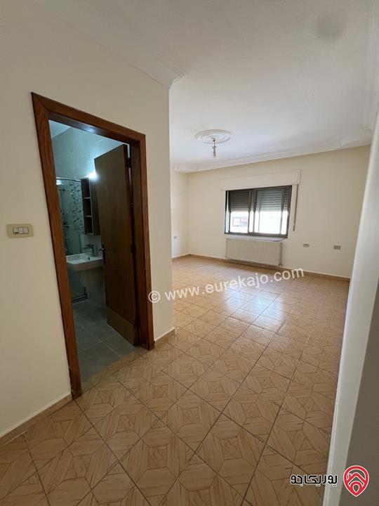 شقة طابق ثاني مساحة 164م للبيع في عمان - خلدا