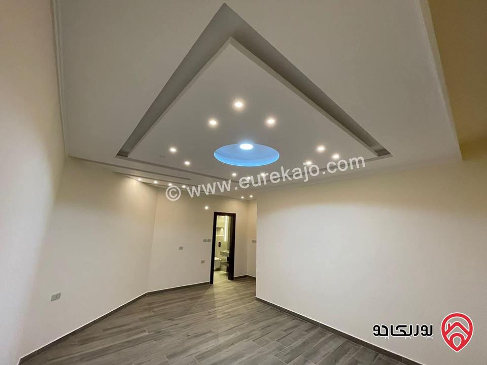 شقة طابق ثالث مساحة 189م مع روف 189م للبيع في عمان - ضاحية الحاج حسن