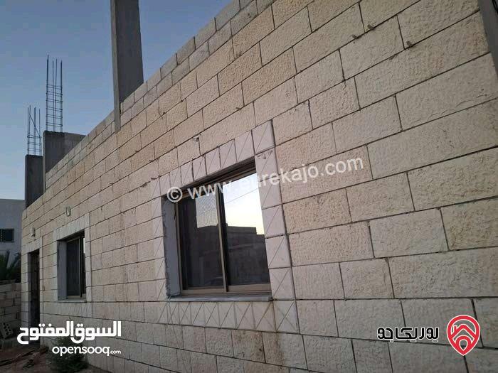 بيت عمار جديد تشطيب سوبر ديلوكس مساحة 195م على أرض 723م للبيع في المفرق الحي الجنوبي