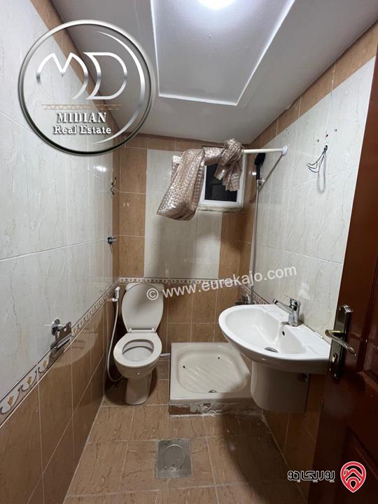  شقة شبه ارضي للبيع في عمان - الدوار السابع قرب السيفوي مساحة 100م مع ترس 25م تصلح للاستثمار بسعر مميز جداً