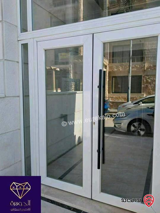عرض خاص طابق اخير مع روف دوبلكس مساحة 210م فاخر لم يسكن للبيع في عمان - خلدا 