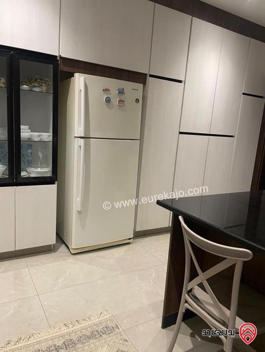 فيلا مساحة 200م على ارض 420م للبيع في عمان - ابو نصير 