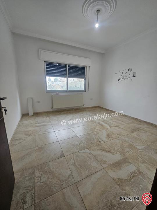 شقة طابق رابع مساحة 160م للايجار في عمان - تلاع العلي 