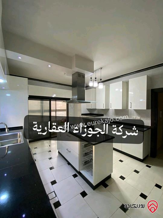 شقة ديلوكس فارغة مساحة 190م طابق أول للايجار في عمان - الياسمين 