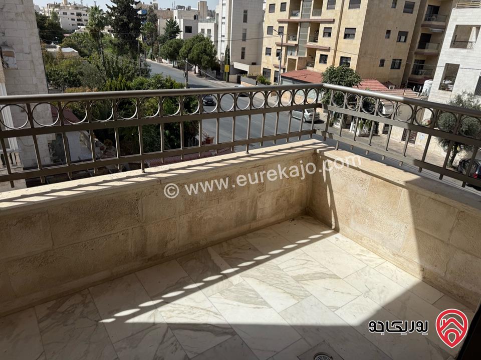 شقة مميزة مساحة 190م طابق ثاني للبيع في عمان - عبدون