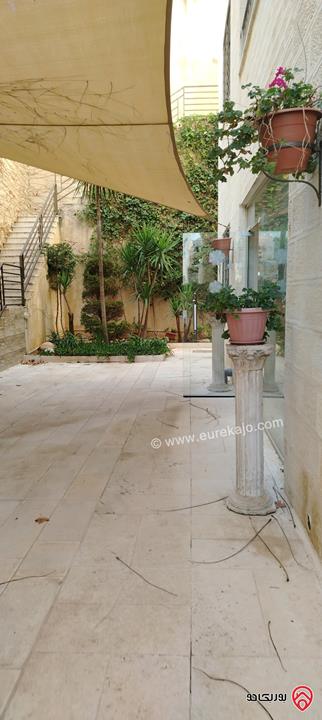 شقة مساحة 235م داخلي و 150م للبيع في عمان - الكرسي